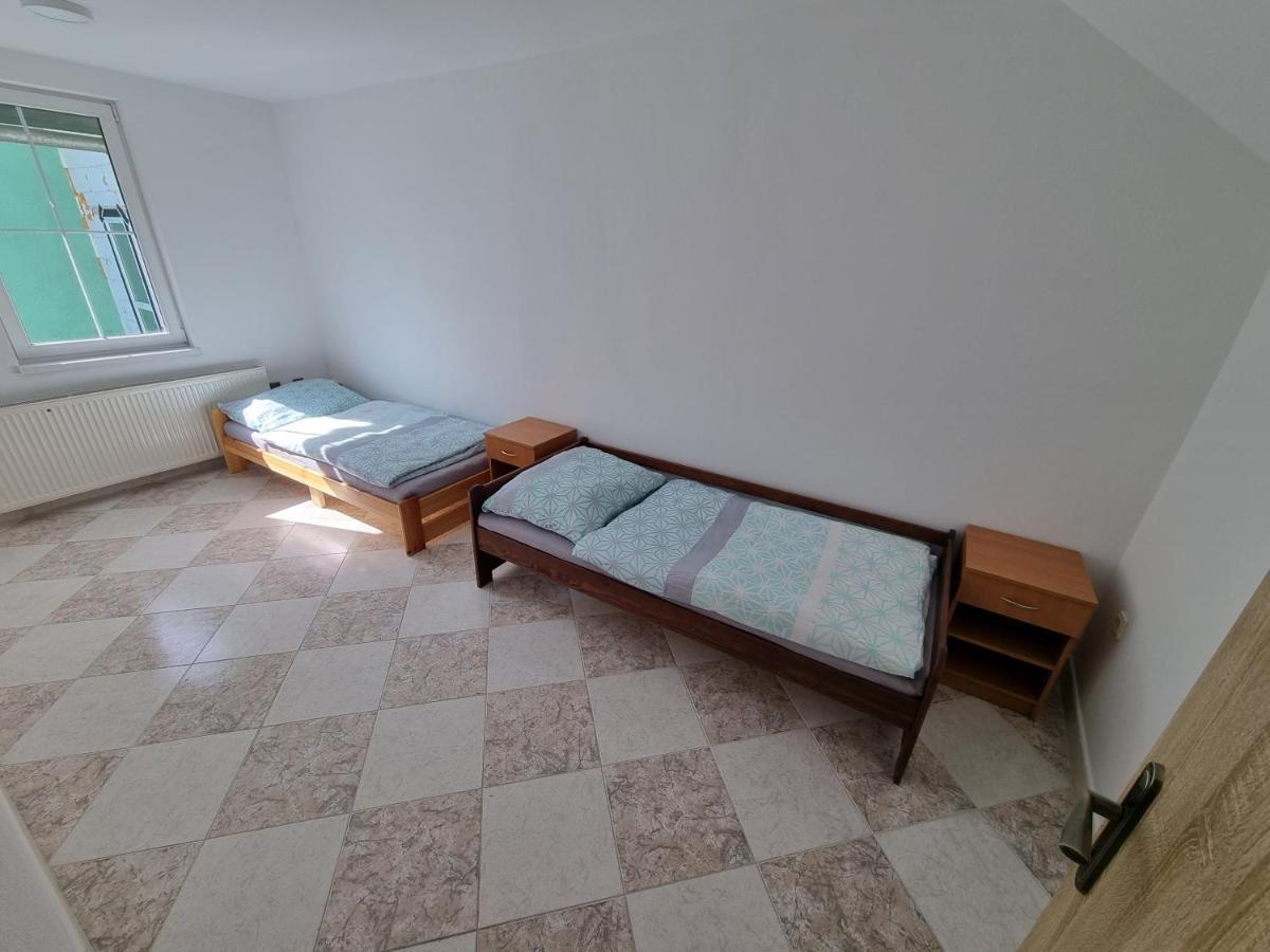 Apartman Emily Brezno Εξωτερικό φωτογραφία