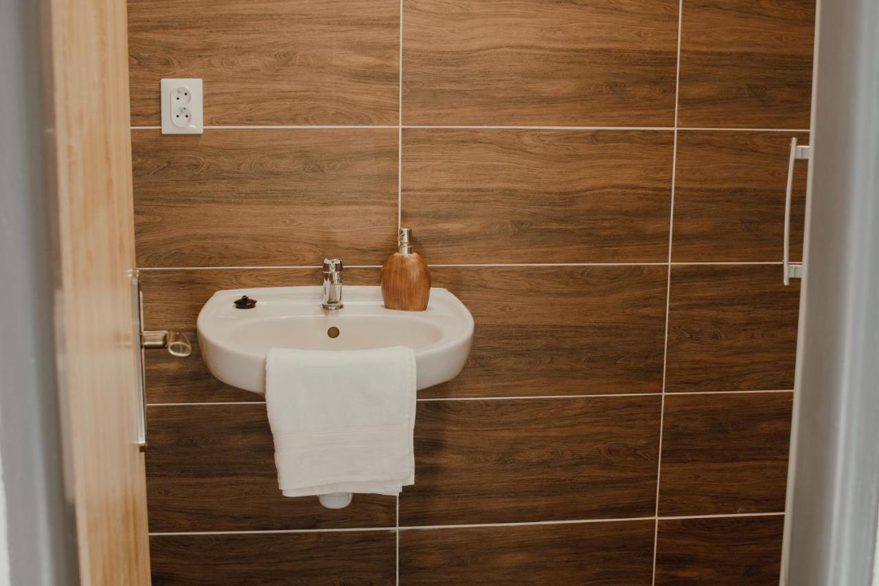 Apartman Emily Brezno Εξωτερικό φωτογραφία